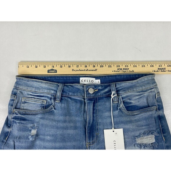 Cello Women Large Denim Shorts Mom Jeans Cuff High Rise NWT - Picture 7 of 8